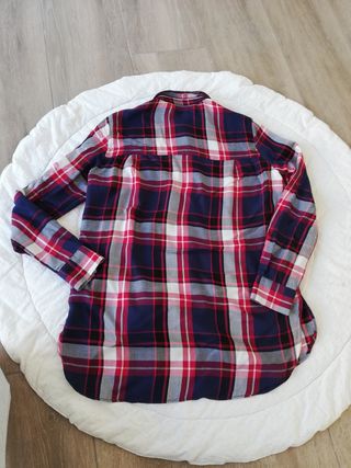 Camisa cuadros mujer Zara de segunda mano por 7 EUR en Palencia en WALLAPOP