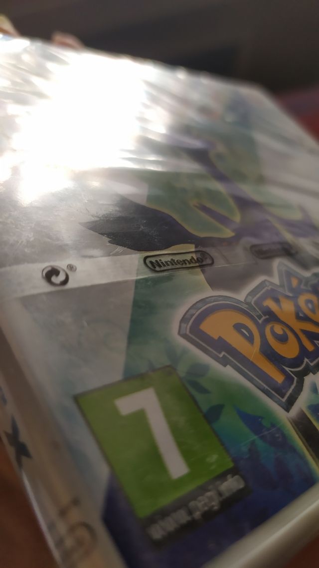 Pokémon X e Y precintados