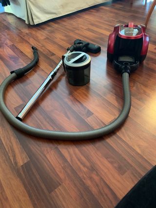 Aspirador Taurus Megane Active AAA de segunda mano por 70 EUR en Lugo en  WALLAPOP