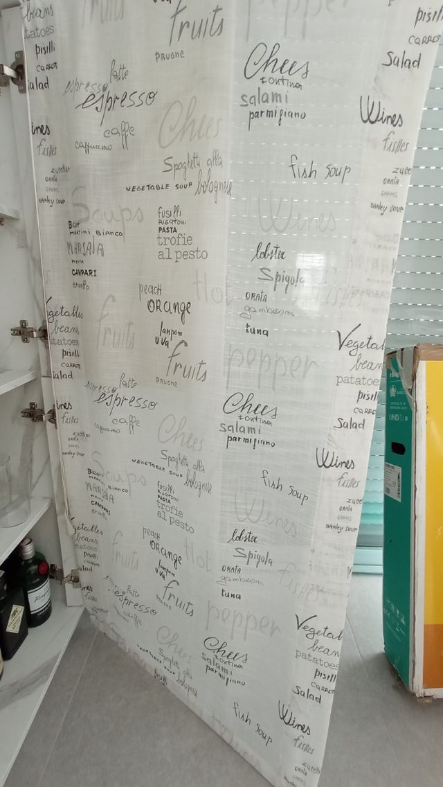 2 cortinas cocina y mecanismo