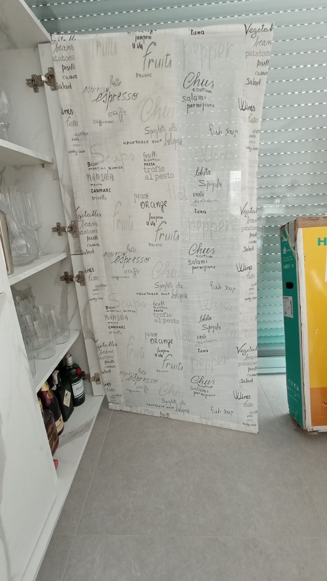 2 cortinas cocina y mecanismo