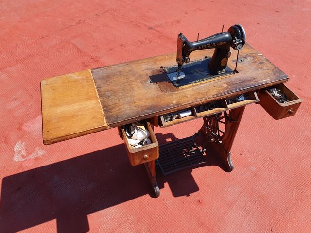 Máquina de coser singer