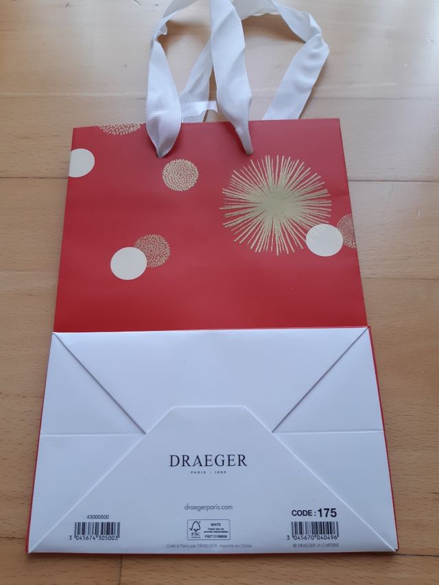 Bolsa monísima para regalos con asas