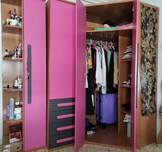 Armario ropero esquinero de segunda mano en WALLAPOP