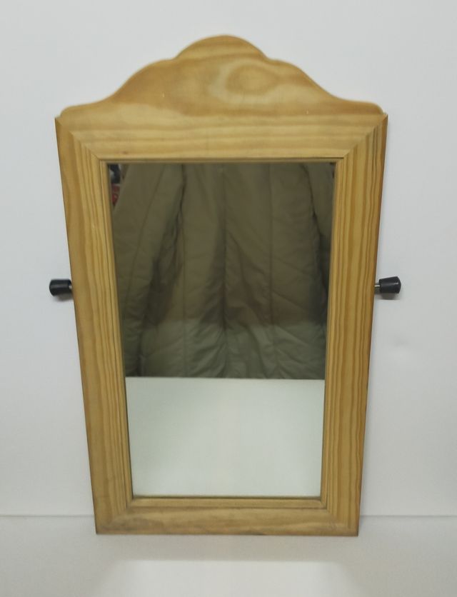 Espejo de pino