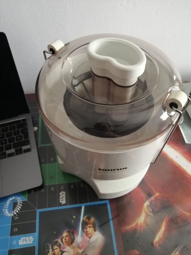 Extractor licuadora smoothies zumos Taurus