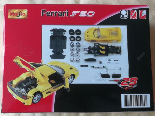 Ferrari F50 a escala 1:24 de Maisto