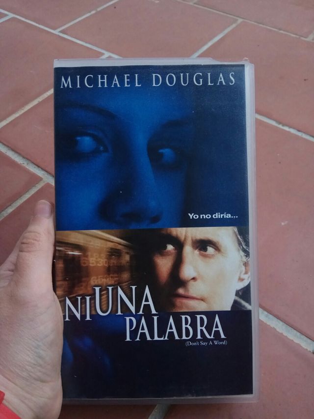 Película " Ni una palabra" , VHS