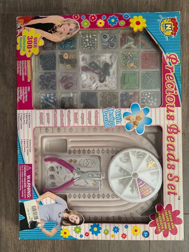 Caja para hacer collares Precioso juguete