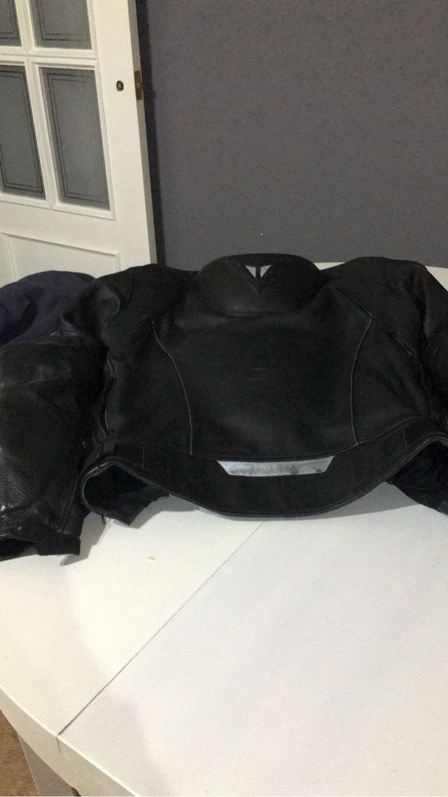 Mono de moto pantalón y chaqueta