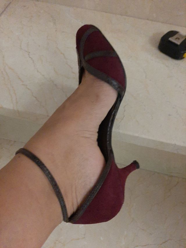 zapatos de señora, de piel, número 37.