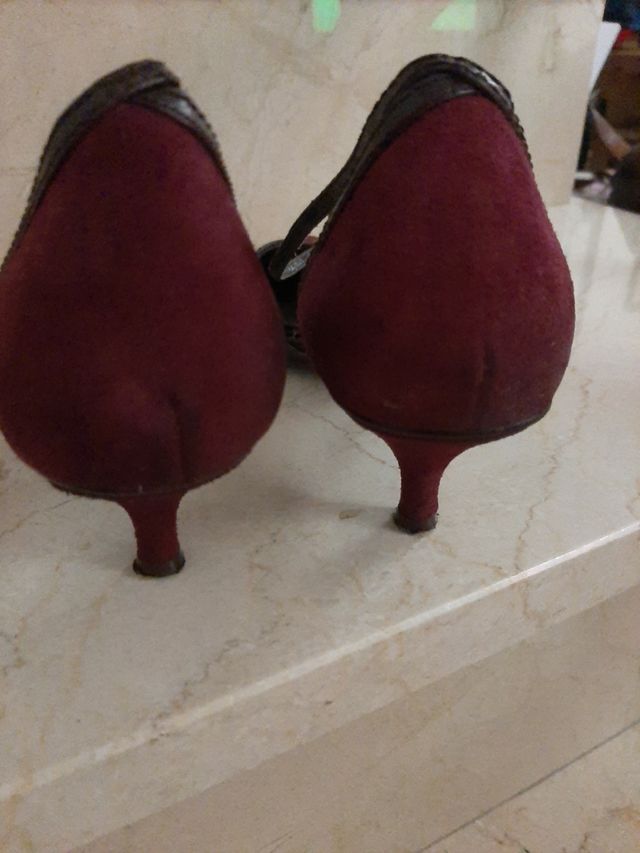 zapatos de señora, de piel, número 37.