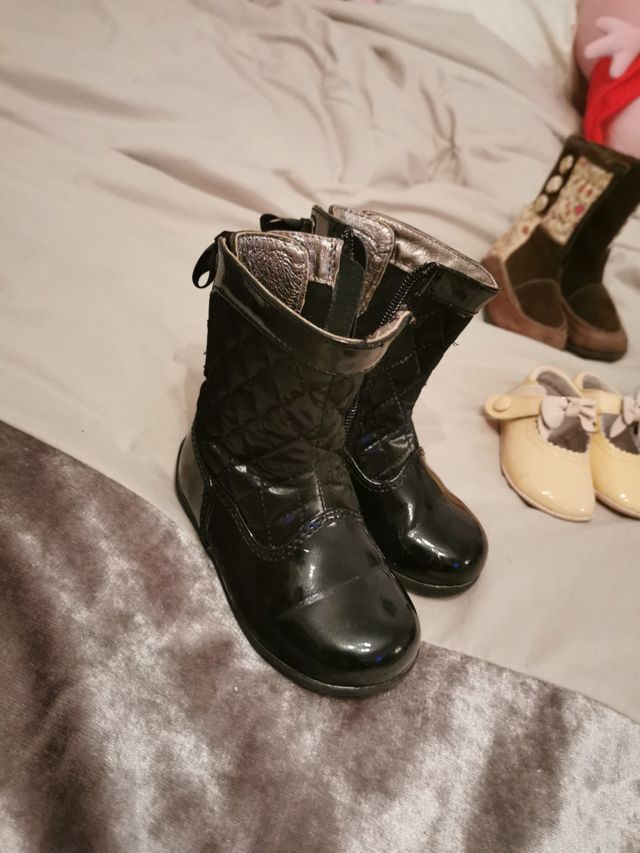 bota niña talla 20
