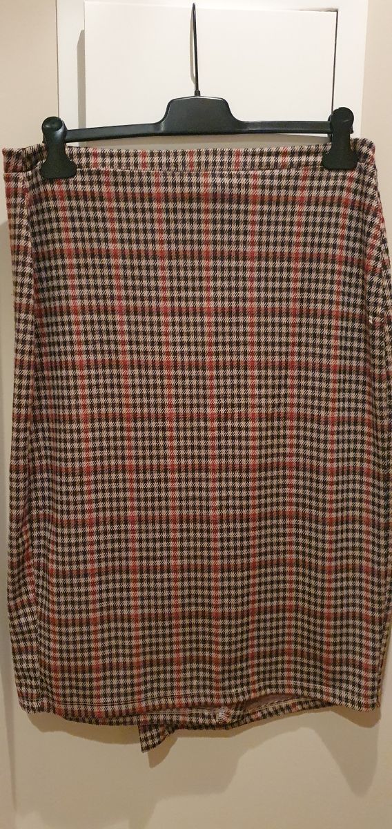 Falda cuadros Pull & Bear