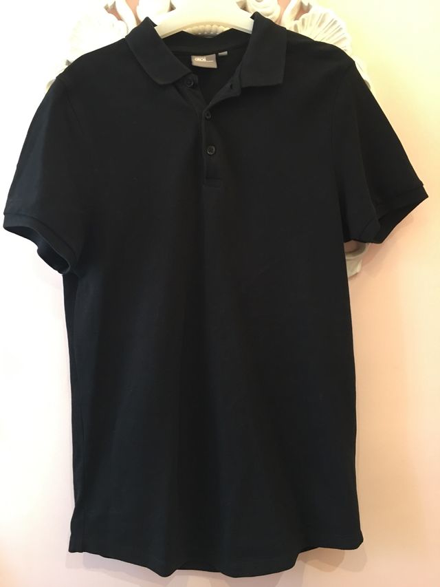 Polo negro Asos y naranja de regalo
