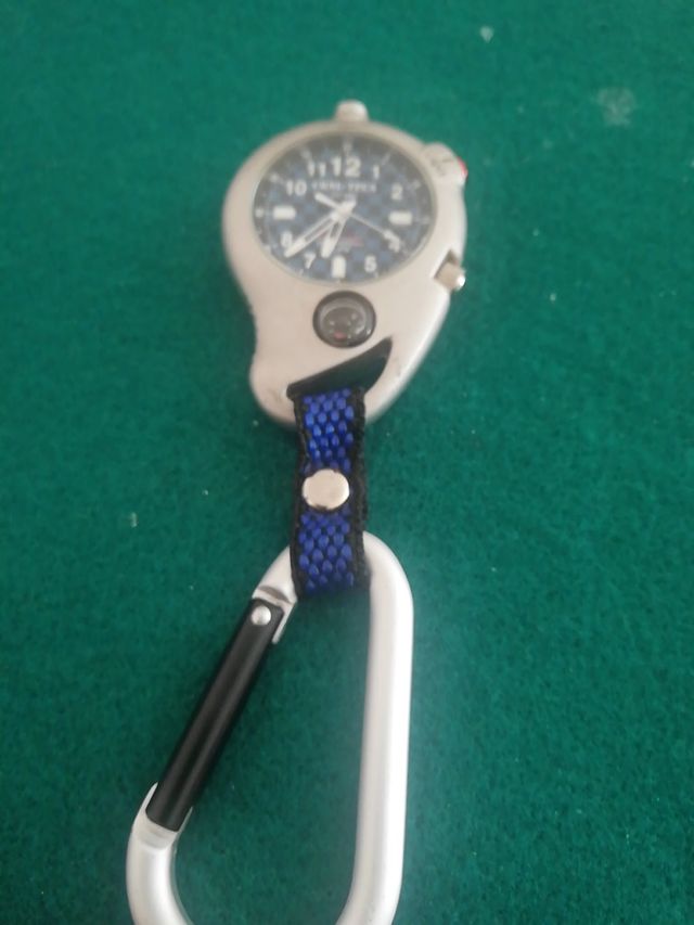 RELOJ Y BRUJULA CORONEL-TAPIOCA.Edicion especial.