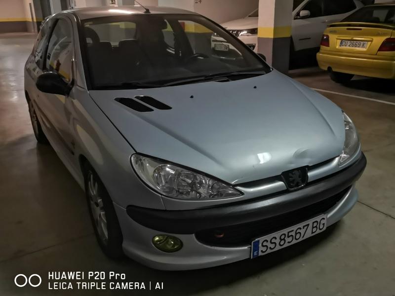 Peugeot 206 2000 - foto 1