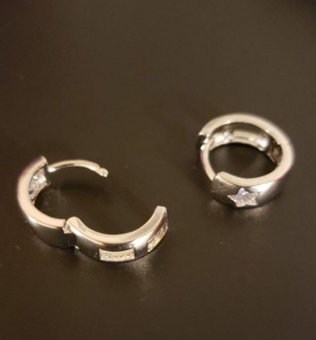 PENDIENTES DE PLATA DE LEY 925 CON ESTRELLA