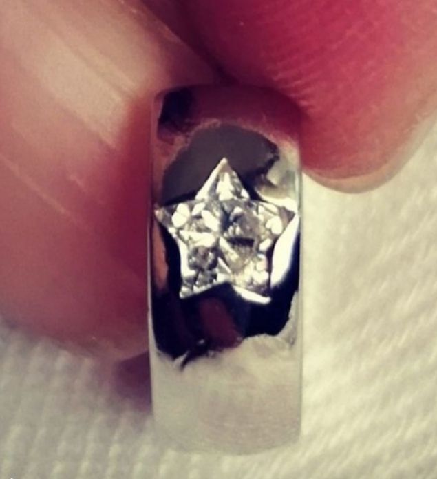 PENDIENTES DE PLATA DE LEY 925 CON ESTRELLA