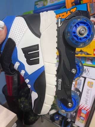 Zapatillas patines mustang de segunda mano por 40 EUR en Griñón en WALLAPOP