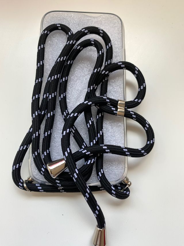 Funda iphone 11 colgar