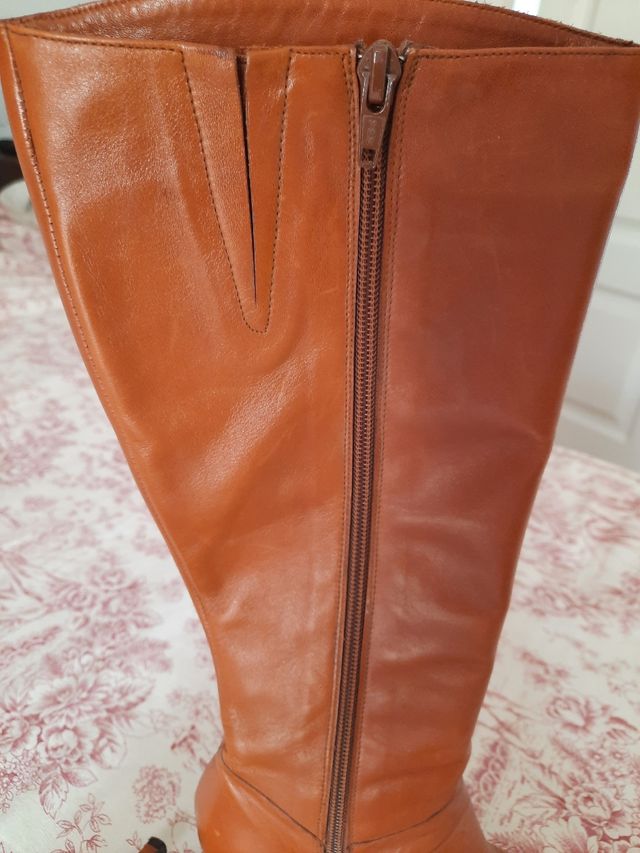 Botas altas marca Lodi