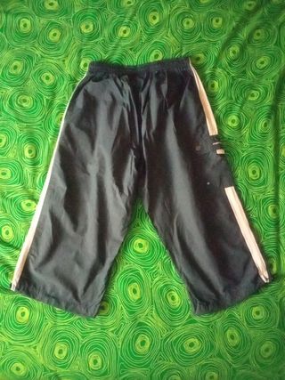 Pantalón pirata Astore de segunda mano por 20 EUR en Eskoriatza en WALLAPOP