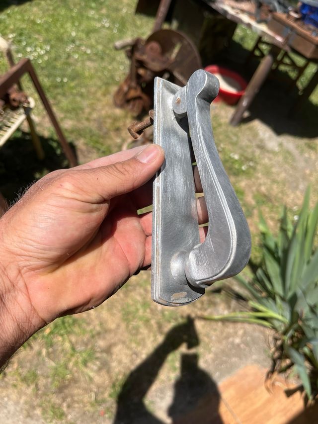 Llamador antiguo para puerta