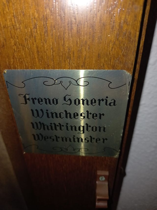 Reloj antiguo de pie esquinero( antigüedad )