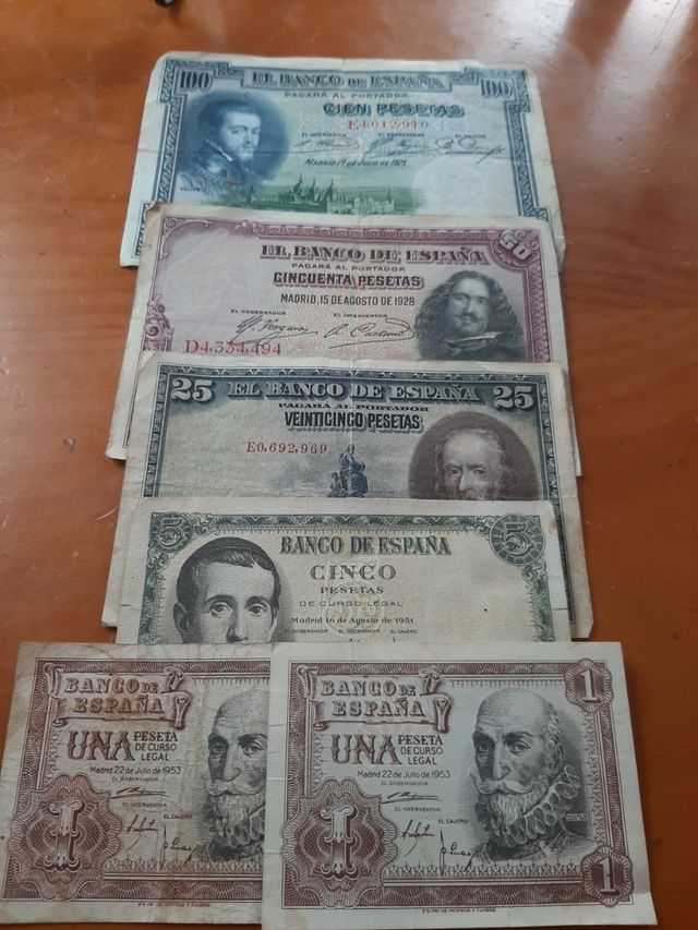 Lote de billetes antiguos de España. 