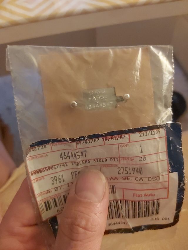 Emblema Lancia Lybra