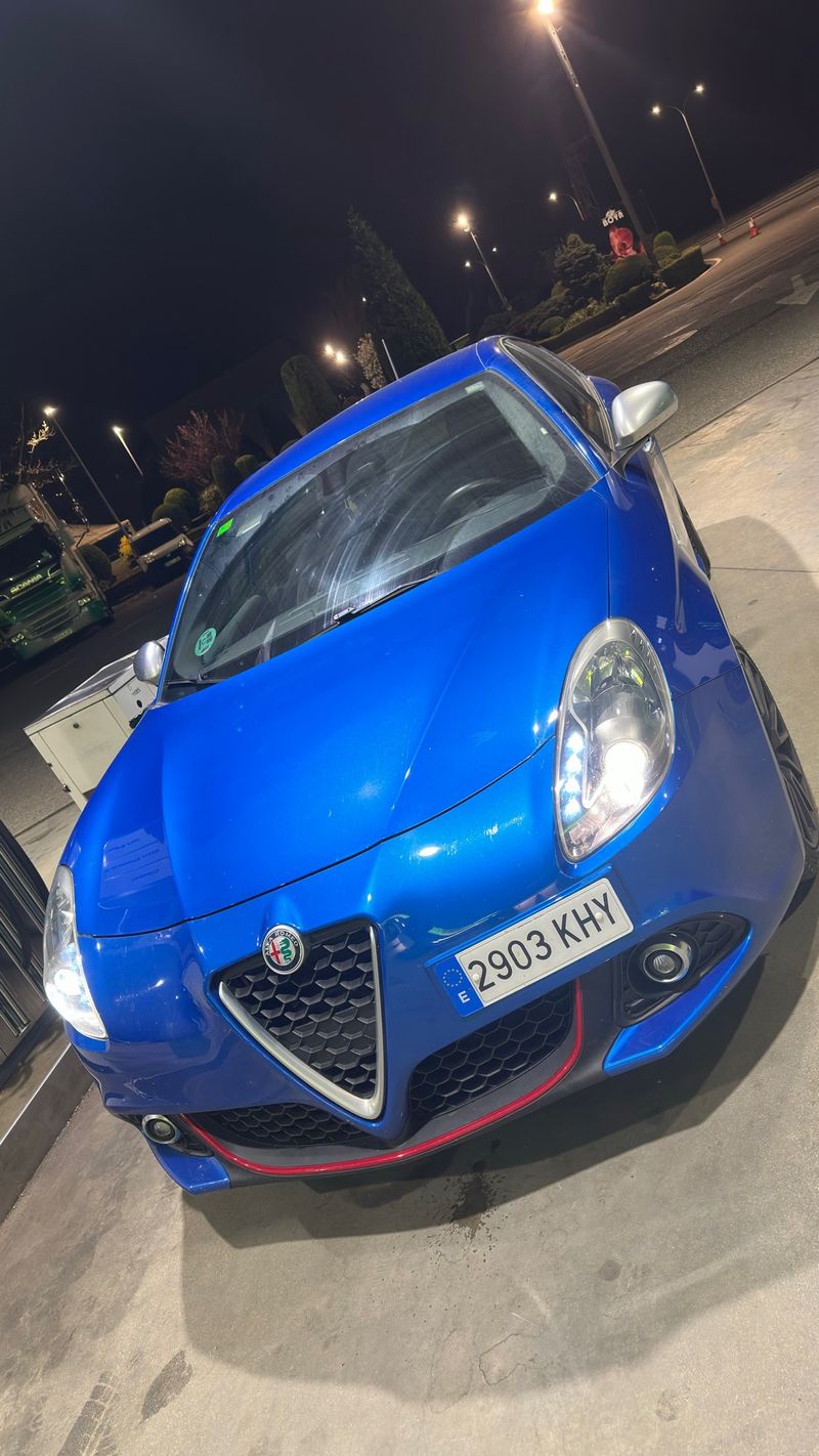 Alfa Romeo Giulietta 2018 - foto 1