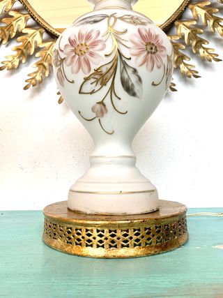 Antigua lámpara de mesa