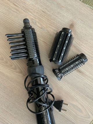 CEPILLO SECADOR MOLDEADOR BRAUN SATIN HAIR 5 de segunda mano por 18 EUR en  Madrid en WALLAPOP