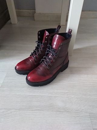 Botas mango color burdeos n. 38 de segunda mano por 10 EUR en Reus en  WALLAPOP