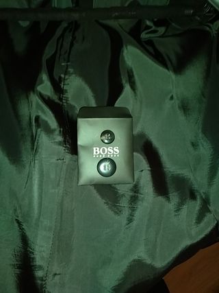Traje de hombre HUGO BOSS del corte ingles de segunda mano por 35 EUR en  Cuarte de Huerva en WALLAPOP
