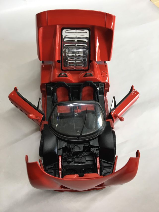 Coche FERRRI F-50