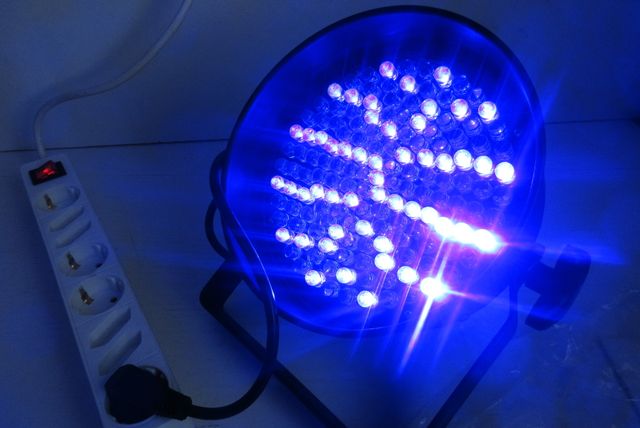 Foco LED Stairville PAR 56 Negro RGB DMX de 10 mm.