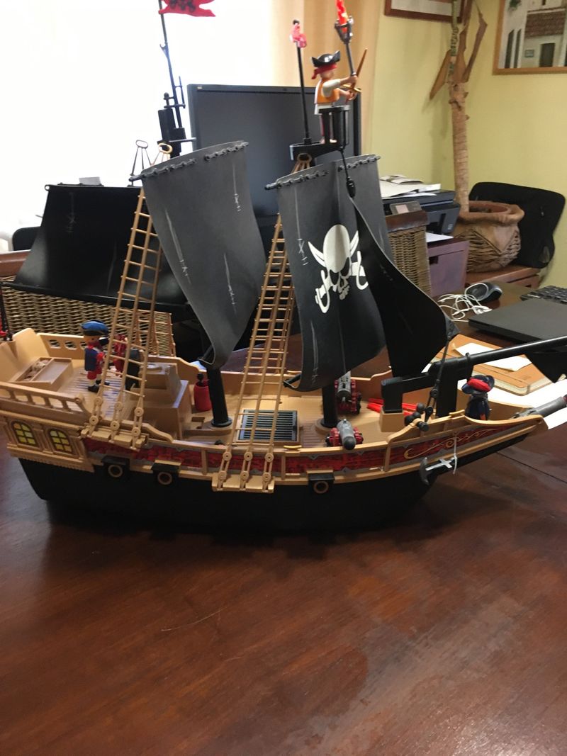 Barco Pirata grande Playmobil de segunda mano por 80 EUR en