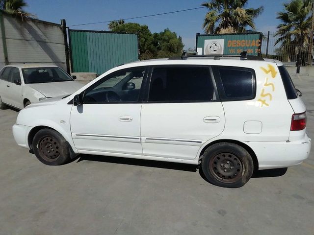 Kia carens 2003