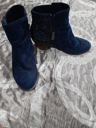 Botín Xti azul de segunda mano por 12 EUR en Marines en WALLAPOP