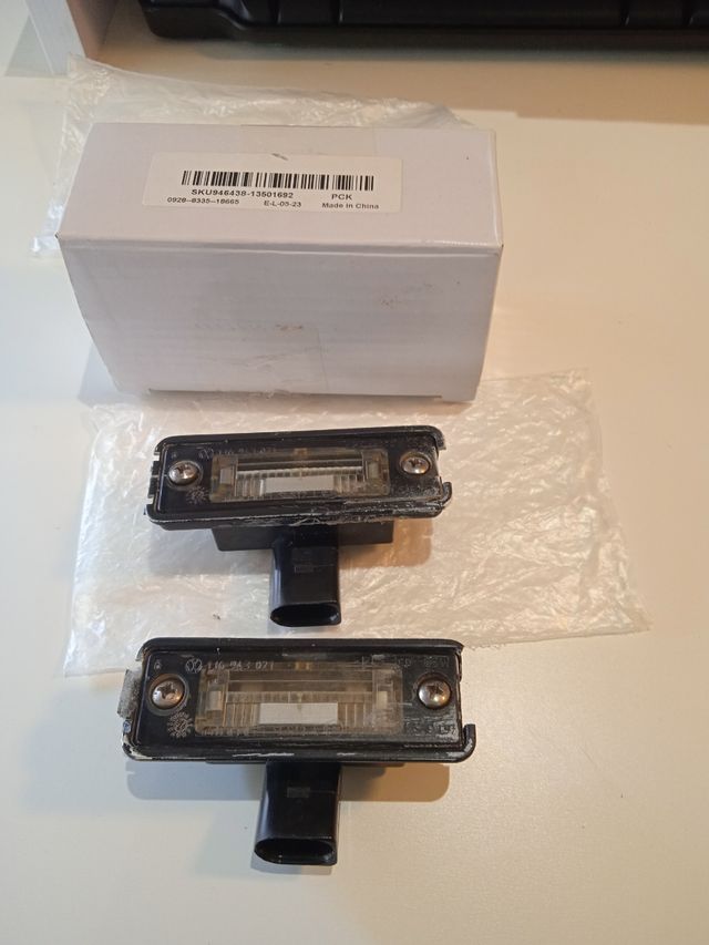 LUCES DE MATRICULA GOLF 1999 A 2003