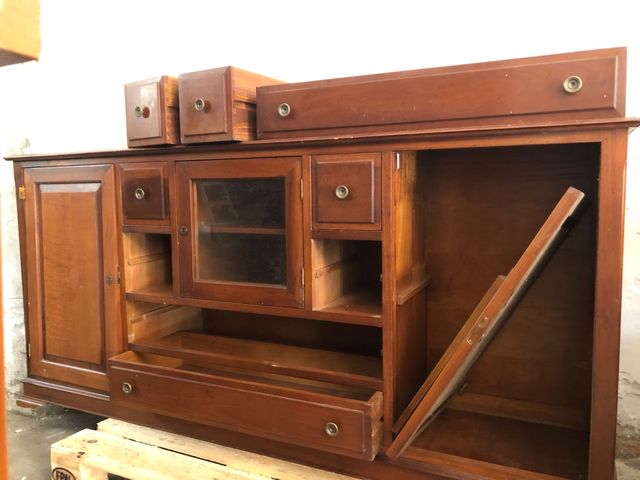 Mueble de cerezo y diseño rústico. de segunda mano por 395 € en