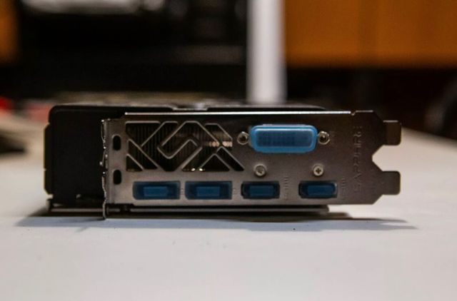 Sapphire Nitro+ RX 570 4GB - Tarjeta gráfica