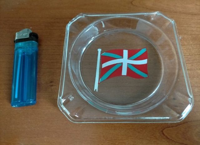 Cenicero Ikurriña años 70 - 80