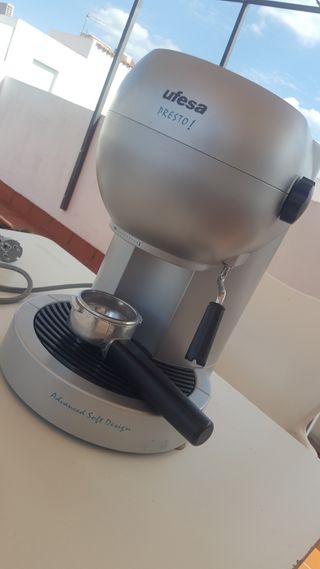 Cafetera ufesa presto de segunda mano por 19,95 EUR en La Ramira en WALLAPOP