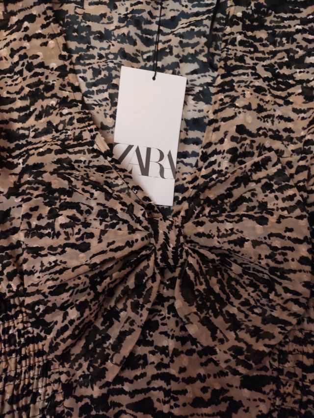 Blusa estampado animal de Zara