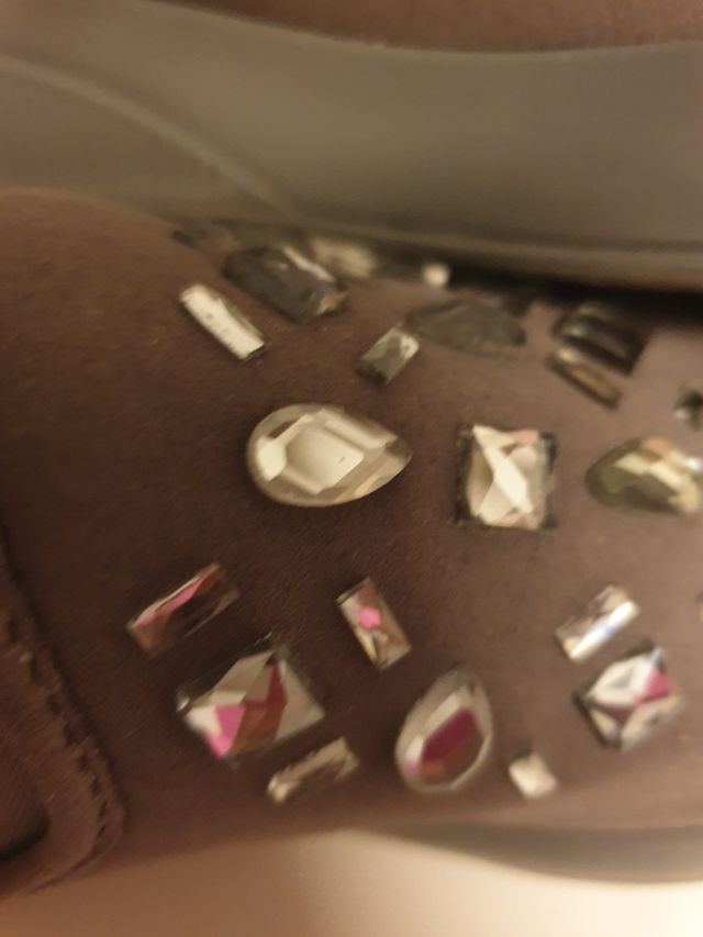 Color gris talla 39 con piedritas