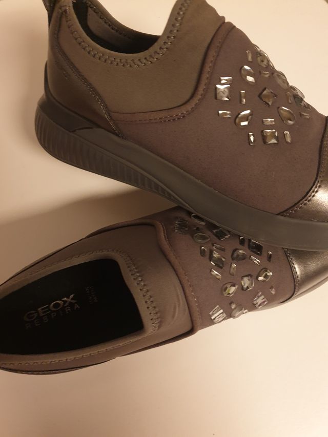 Color gris talla 39 con piedritas