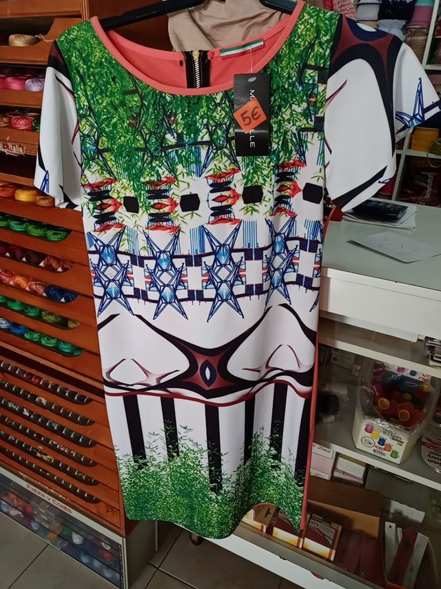 Vestido estampado x delante y liso x detras